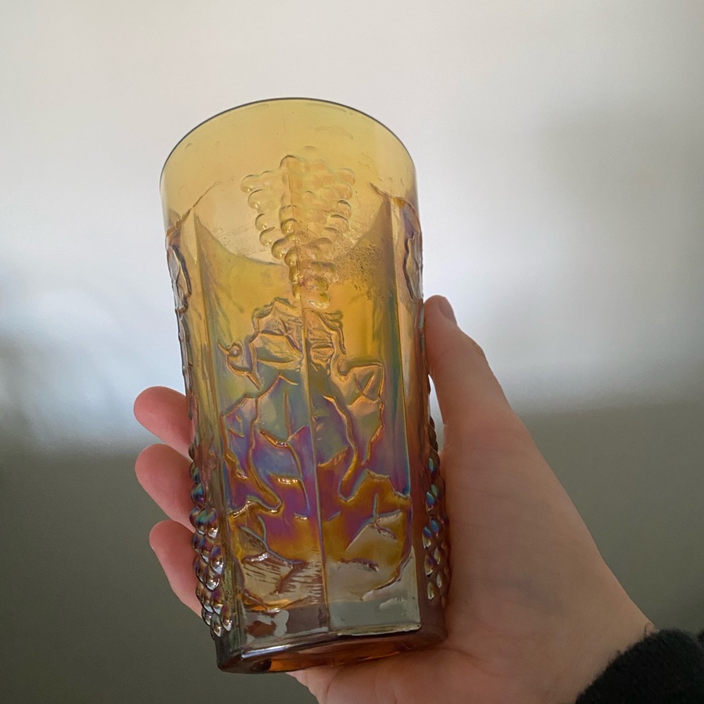 Unique Vintage Amber Glass Tumblers with Grape Design - Picture 5 of 5
